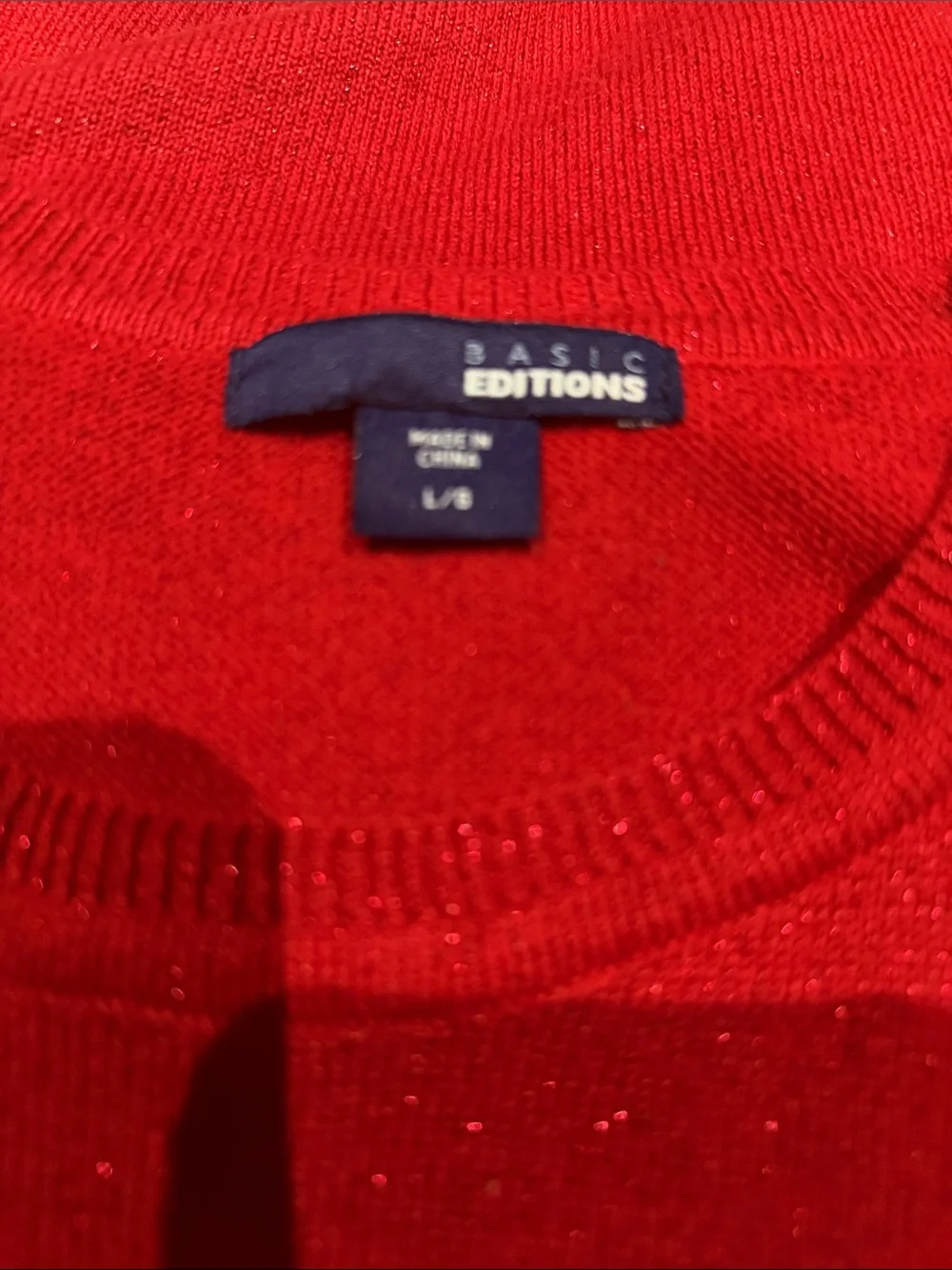 NWOT Late 90s/Early 2000s Basic Editions Lightweight Red Metallic Sparkly Crewne